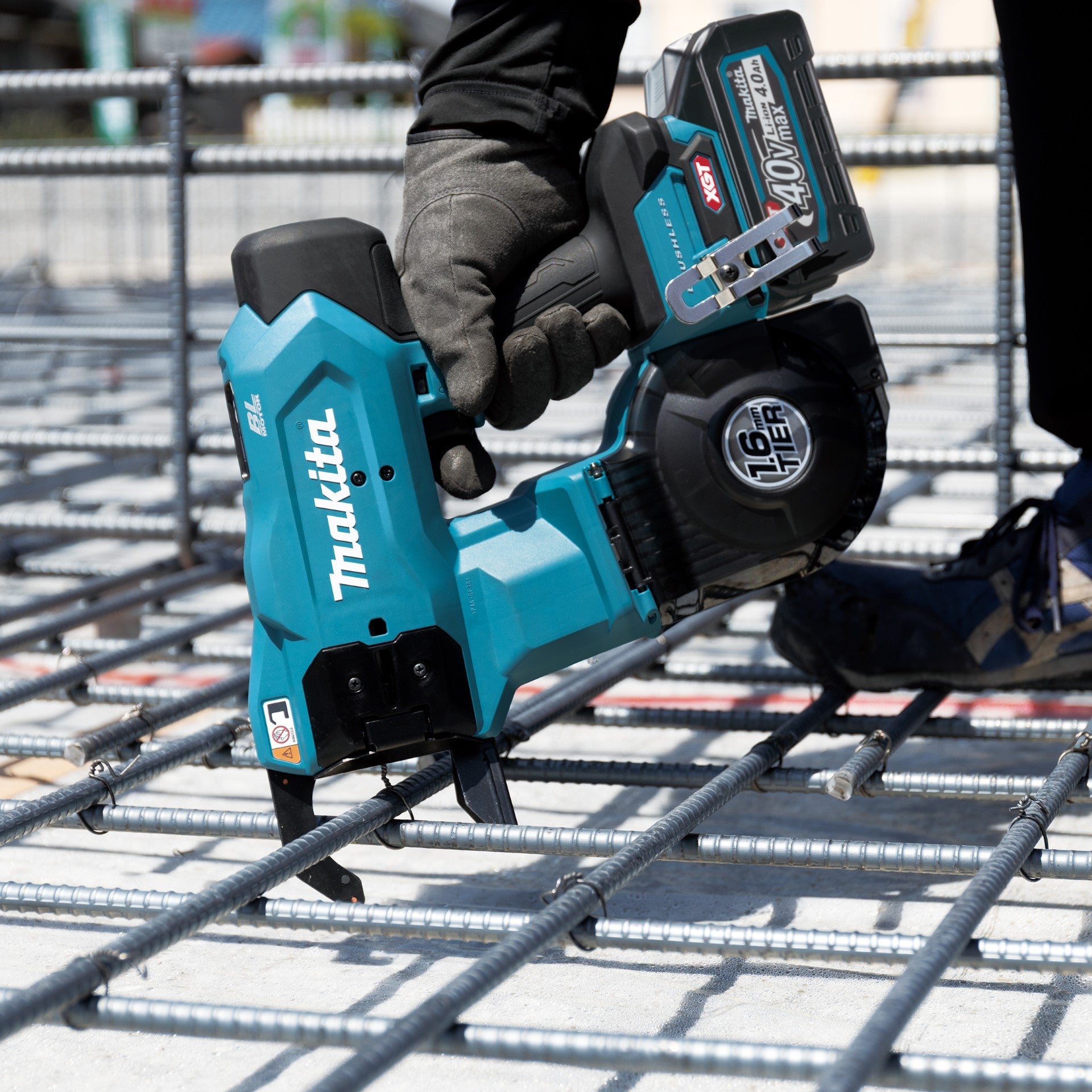  Makita TG001GZ 
